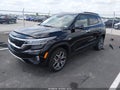 2022 Kia Seltos — photo 2 of 18 | VIN KNDETCA26N7342792