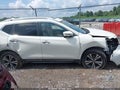 2017 Nissan Rogue — photo 14 of 17 | VIN JN8AT2MV3HW280216