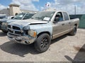 2004 Dodge Ram 1500 — photo 2 of 16 | VIN 1D7HA18N64S694070