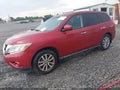 2015 Nissan Pathfinder — photo 2 of 11 | VIN 5N1AR2MN8FC615670