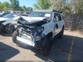 2018 Toyota 4Runner — photo 2 of 15 | VIN JTEBU5JR6J5490872