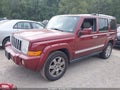 2008 Jeep Commander — photo 2 of 11 | VIN 1J8HG68238C236281