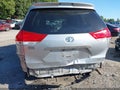 2014 Toyota Sienna — photo 6 of 18 | VIN 5TDKK3DCXES44485