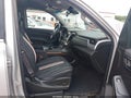 2017 Chevrolet Suburban — photo 5 of 17 | VIN 1GNSCHKCXHR235817