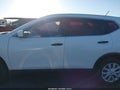2016 Nissan Rogue Sport — photo 15 of 17 | VIN 5N1AT2MT0GC826377