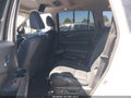 2017 Honda Pilot — photo 8 of 18 | VIN 5FNYF6H00HB052055