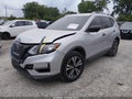 2018 Nissan Rogue — photo 2 of 16 | VIN 5N1AT2MVXJC823723