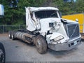 2015 Volvo VN — photo 1 of 13 | VIN 4V4MC9EH2FN919297
