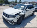 2022 Volkswagen Tiguan — photo 2 of 16 | VIN 3VV2B7AX8NM160785