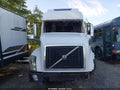 2015 Volvo VN — photo 12 of 15 | VIN 4V4NC9EH3FN908880