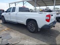 2015 Toyota Tundra — photo 3 of 16 | VIN 5TFCY5F15FX018304