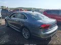 2017 Volkswagen Passat — photo 3 of 17 | VIN 1VWDT7A32HC046401