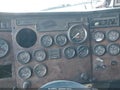 1993 Peterbilt 378 — photo 5 of 22 | VIN 1XPFDB9X9PD327332