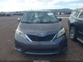 2011 Toyota Sienna — photo 12 of 16 | VIN 5TDKK3DC5BS005395
