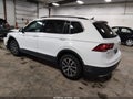 2019 Volkswagen Tiguan — photo 3 of 17 | VIN 3VV2B7AX9KM091035