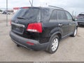 2012 Kia Sorento — photo 4 of 12 | VIN 5XYKT4A66CG197782