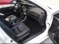2017 Honda Accord — photo 5 of 17 | VIN 1HGCR2F14HA237614