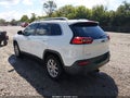 2016 Jeep Cherokee — photo 3 of 16 | VIN 1C4PJMCB8GW174213