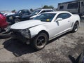 2015 Chevrolet Camaro — photo 2 of 16 | VIN 2G1FB1E39F9242810