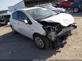 2016 Toyota Prius C — photo 1 of 17 | VIN JTDKDTB31G1128175