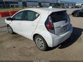 2016 Toyota Prius C — photo 3 of 17 | VIN JTDKDTB31G1128175