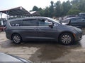 2018 Chrysler Pacifica — photo 13 of 16 | VIN 2C4RC1FG4JR106922