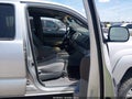 2006 Toyota Tacoma — photo 5 of 17 | VIN 3TMKU72N46M009417