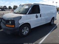 2005 Chevrolet Express 2500 — photo 2 of 16 | VIN 1GCFG15X551250420