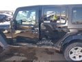 2016 Jeep Wrangler Unlimited — photo 14 of 16 | VIN 1C4BJWDG3GL191597
