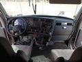 2017 Kenworth T680 — photo 7 of 21 | VIN 1XKYDP9X2HJ148208