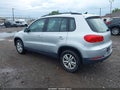 2017 Volkswagen Tiguan — photo 3 of 16 | VIN WVGBV7AX7HK019395
