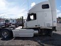 2013 Volvo VN — photo 13 of 15 | VIN 4V4NC9EJ5DN564548