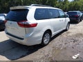 2017 Toyota Sienna — photo 4 of 19 | VIN 5TDYZ3DC7HS875051