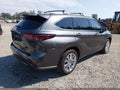 2024 Toyota Highlander Hybrid — photo 4 of 19 | VIN 5TDXBRCH2RS626318