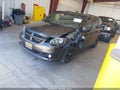 2016 Dodge Grand Caravan — photo 2 of 17 | VIN 2C4RDGEG3GR217343