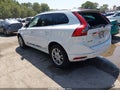 2016 Volvo XC60 — photo 3 of 16 | VIN YV4612RK8G2834360