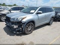 2018 Toyota Highlander — photo 2 of 17 | VIN 5TDKZRFH5JS533945