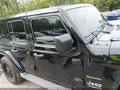2018 Jeep Wrangler Unlimited — photo 13 of 16 | VIN 1C4HJXEG2JW294644