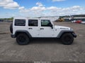 2016 Jeep Wrangler Unlimited — photo 13 of 16 | VIN 1C4BJWDG0GL136430