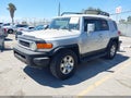 2007 Toyota FJ Cruiser — photo 2 of 16 | VIN JTEZU11F370015246