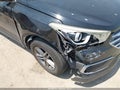 2018 Hyundai Santa Fe — photo 6 of 16 | VIN 5NMZT3LB3JH091828