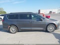 2017 Chrysler Pacifica — photo 13 of 17 | VIN 2C4RC1BG3HR553418