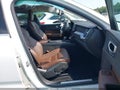 2020 Volvo XC60 — photo 5 of 18 | VIN YV4102RK5L1602098