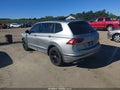 2019 Volkswagen Tiguan — photo 3 of 16 | VIN 3VV3B7AX1KM121634