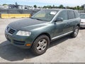 2005 Volkswagen Touareg — photo 2 of 11 | VIN WVGZG77L75D038932