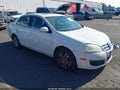 2005 Volkswagen Jetta — photo 1 of 16 | VIN 3VWST71K65M629983