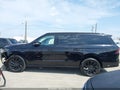 2025 Lincoln Navigator — photo 14 of 18 | VIN 5LMJJ3LG6SEL01155