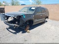 2013 Cadillac Escalade — photo 2 of 16 | VIN 1GYS3DEF0DR234932