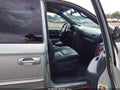 2001 Chrysler Town & Country — photo 5 of 16 | VIN 2C8GP64L81R321663