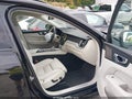 2025 Volvo XC60 — photo 5 of 17 | VIN YV4M12RM2S1001743